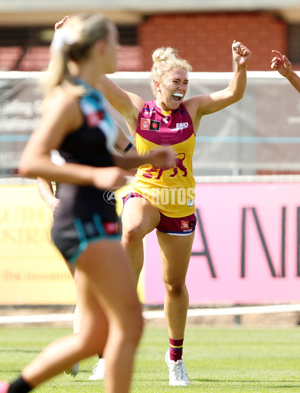AFLW 2023 Round 02 - Port Adelaide v Brisbane - A-43014126