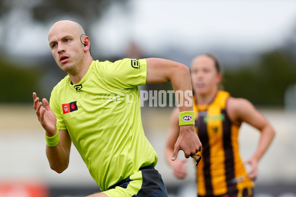 AFLW 2023 Round 02 - Western Bulldogs v Hawthorn - A-43066137