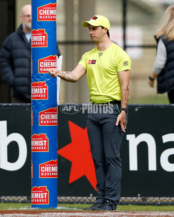 AFLW 2023 Round 02 - Western Bulldogs v Hawthorn - A-43067487