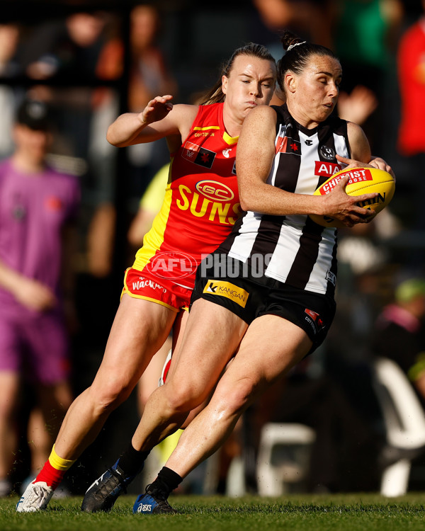 AFLW 2023 Round 03 - Collingwood v Gold Coast - A-43243969