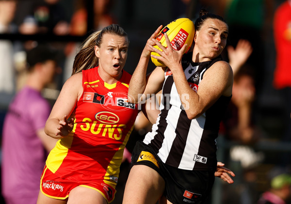 AFLW 2023 Round 03 - Collingwood v Gold Coast - A-43244175