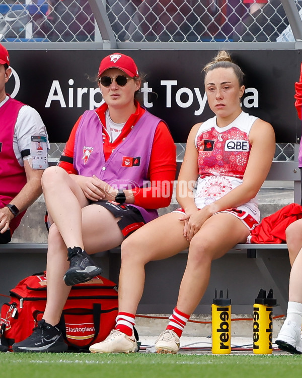 AFLW 2023 Round 08 - Western Bulldogs v Sydney - A-44150242