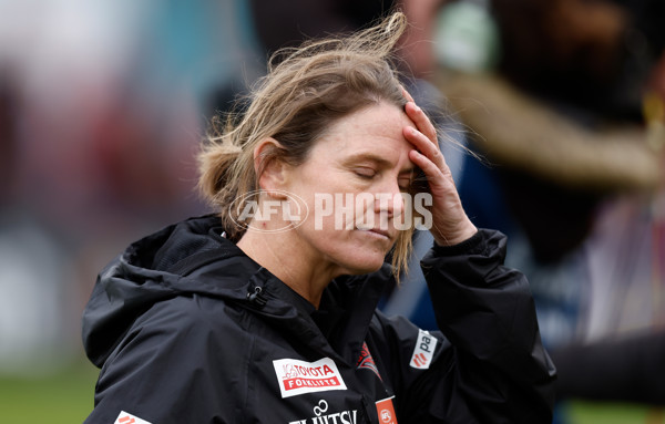 AFLW 2023 Round 08 - Essendon v West Coast - A-44177968