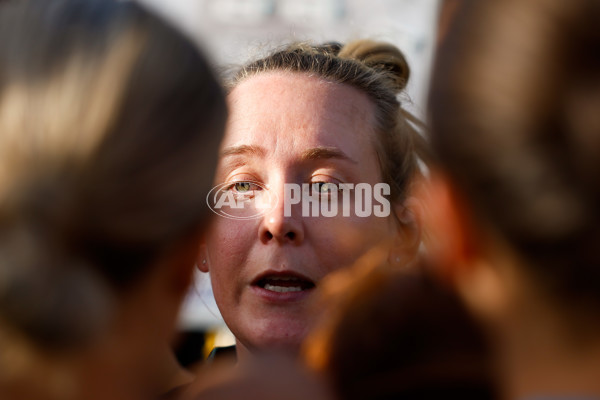 AFLW 2023 Round 09 - Hawthorn v Port Adelaide - A-44948083
