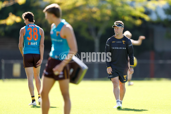 AFL 2024 Training - Hawthorn 210423 - A-46587340
