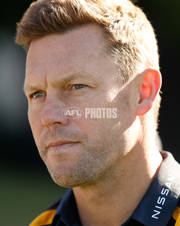 AFL 2024 Training - Hawthorn 210423 - A-46589102