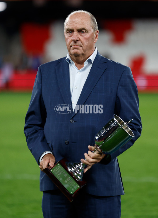 AFL 2024 Round 05 - Western Bulldogs v Essendon - A-47161532