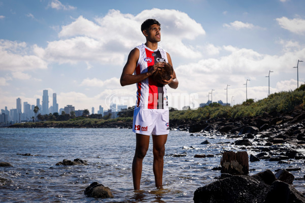 AFL 2024 Media - St Kilda Indigenous Jumper 060524 - A-49025325