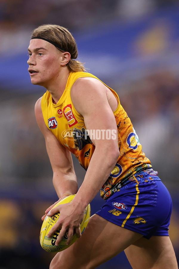 AFL 2024 Round 10 - Waalitj Marawar v Narrm - A-49515765