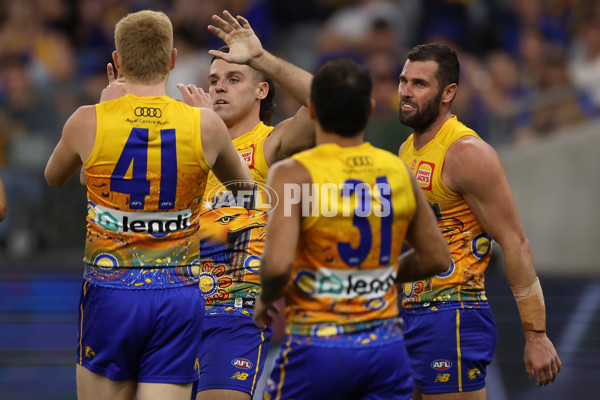 AFL 2024 Round 10 - Waalitj Marawar v Narrm - A-49515833