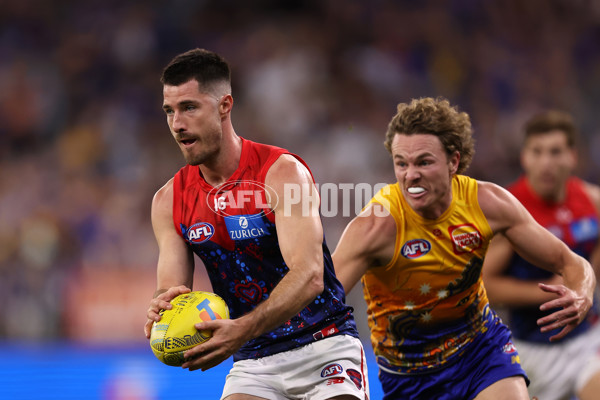 AFL 2024 Round 10 - Waalitj Marawar v Narrm - A-49515836