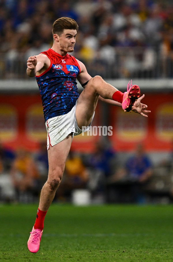 AFL 2024 Round 10 - Waalitj Marawar v Narrm - A-49517393