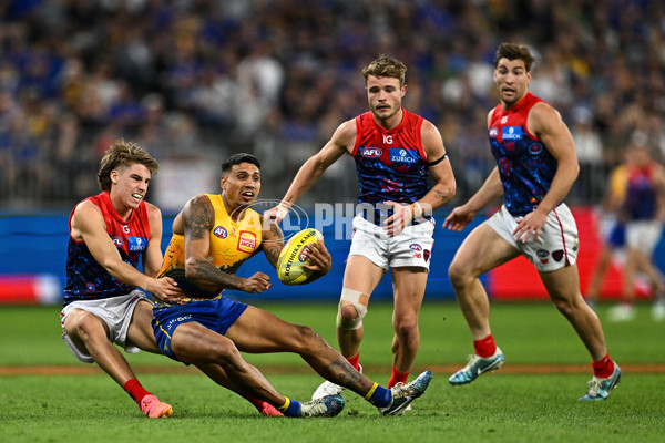 AFL 2024 Round 10 - Waalitj Marawar v Narrm - A-49517396