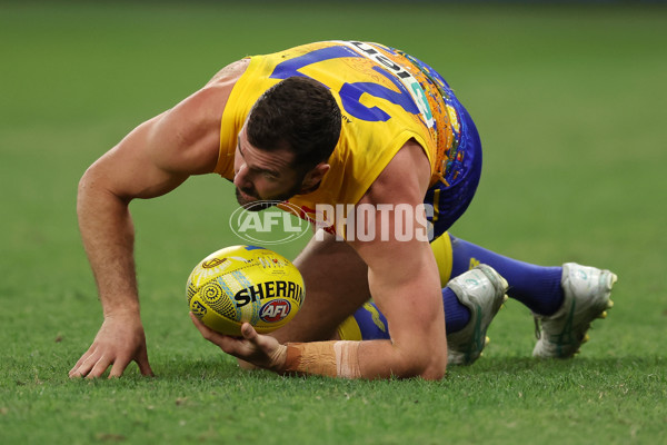 AFL 2024 Round 10 - Waalitj Marawar v Narrm - A-49517426