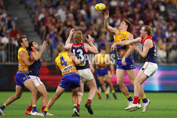 AFL 2024 Round 10 - Waalitj Marawar v Narrm - A-49517439