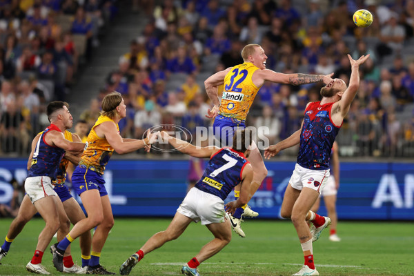 AFL 2024 Round 10 - Waalitj Marawar v Narrm - A-49517441