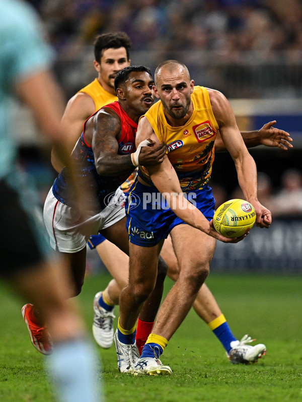 AFL 2024 Round 10 - Waalitj Marawar v Narrm - A-49517467