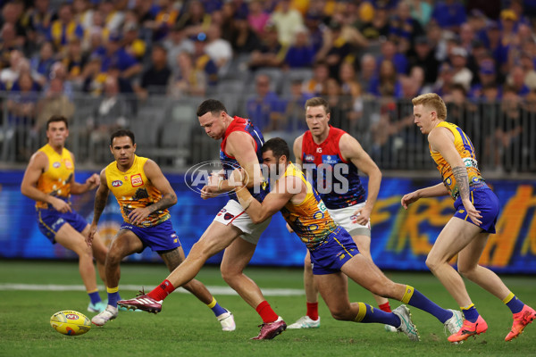 AFL 2024 Round 10 - Waalitj Marawar v Narrm - A-49518493