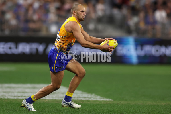 AFL 2024 Round 10 - Waalitj Marawar v Narrm - A-49518498