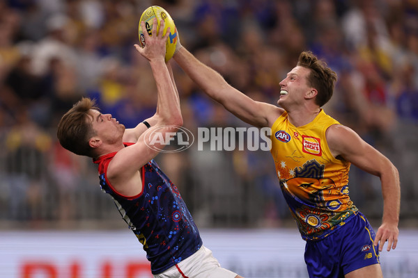 AFL 2024 Round 10 - Waalitj Marawar v Narrm - A-49518549