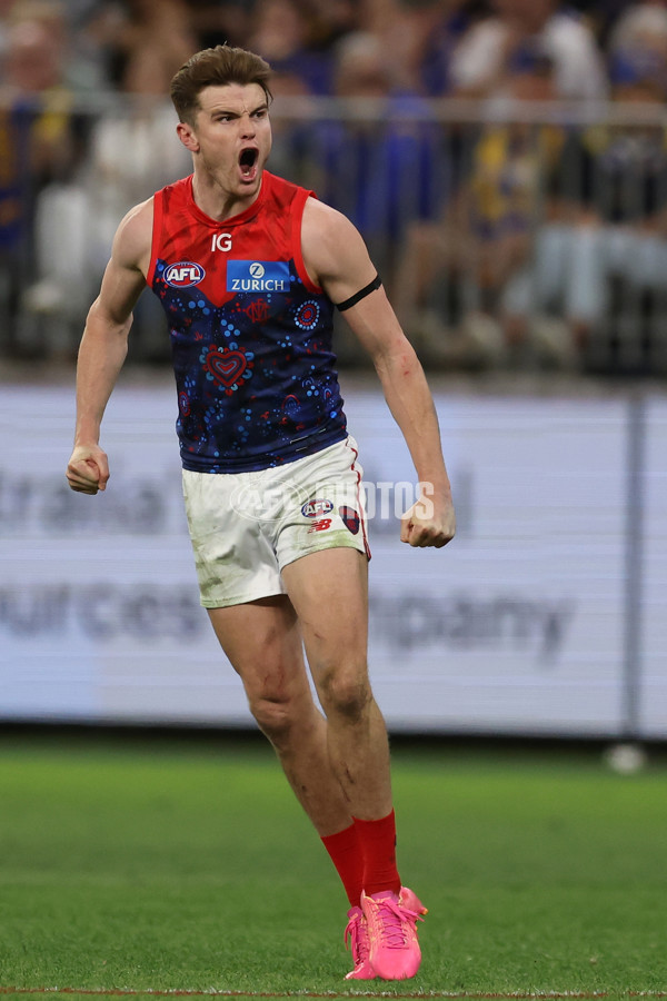AFL 2024 Round 10 - Waalitj Marawar v Narrm - A-49519643
