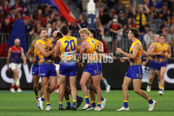 AFL 2024 Round 10 - Waalitj Marawar v Narrm - A-49519683