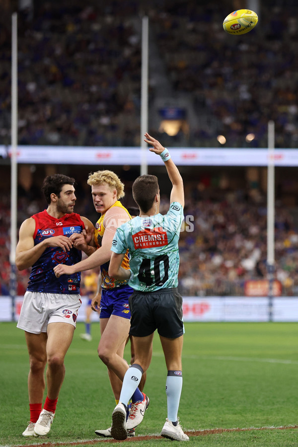 AFL 2024 Round 10 - Waalitj Marawar v Narrm - A-49523794