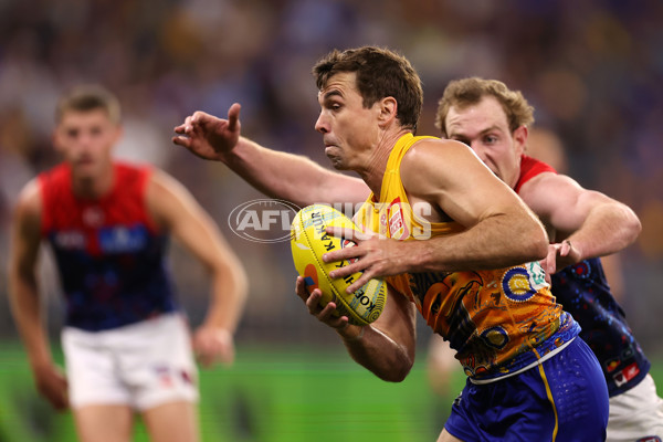 AFL 2024 Round 10 - Waalitj Marawar v Narrm - A-49524696