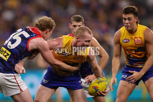 AFL 2024 Round 10 - Waalitj Marawar v Narrm - A-49524697