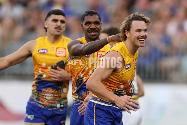 AFL 2024 Round 10 - Waalitj Marawar v Narrm - A-49526072