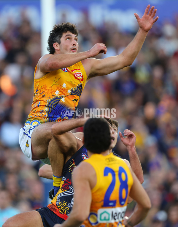 AFL 2024 Round 11 - Kuwarna v Waalitj Marawar - A-49719810
