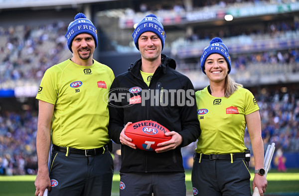 AFL 2024 Round 12 - West Coast v St Kilda - A-49881310