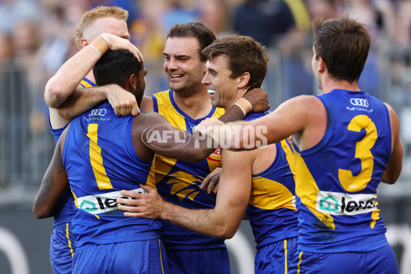 AFL 2024 Round 12 - West Coast v St Kilda - A-49889500