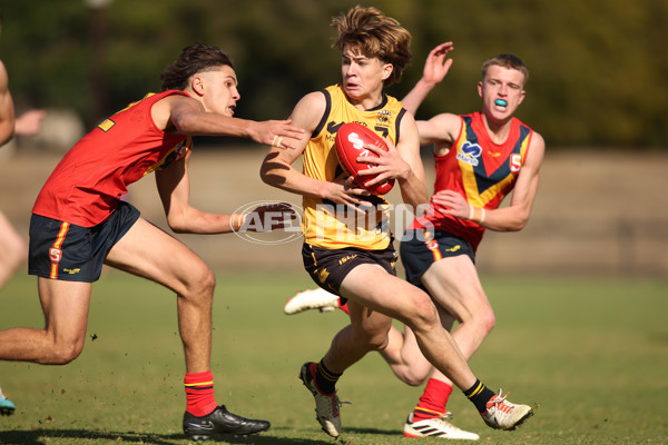 Marsh AFL Championships U16 Boys 2024 - South Australia v Western Australia - A-51183111