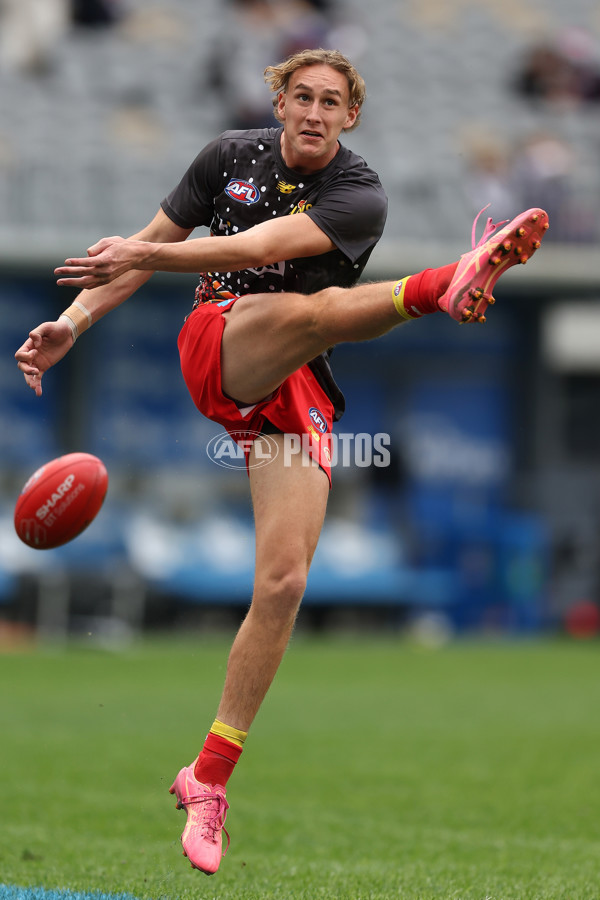 AFL 2024 Round 15 - Fremantle v Gold Coast - A-51223613