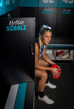 ME180724SR (Portraits)00575-COPY.jpg