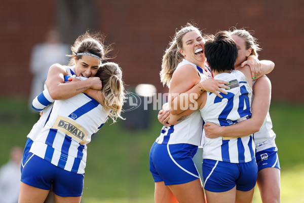 VFLW 2024 Grand Final - North Melbourne v Western Bulldogs - A-52020037