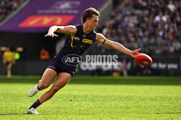 AFL 2024 Round 19 - Fremantle v Melbourne - A-52034925