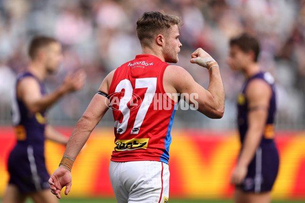 AFL 2024 Round 19 - Fremantle v Melbourne - A-52036402
