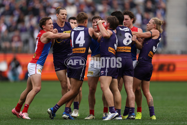 AFL 2024 Round 19 - Fremantle v Melbourne - A-52037388