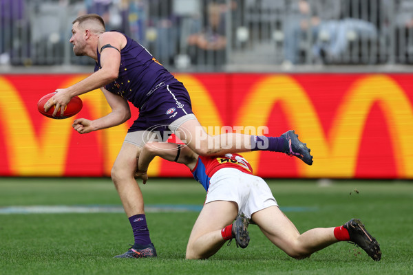 AFL 2024 Round 19 - Fremantle v Melbourne - A-52046943
