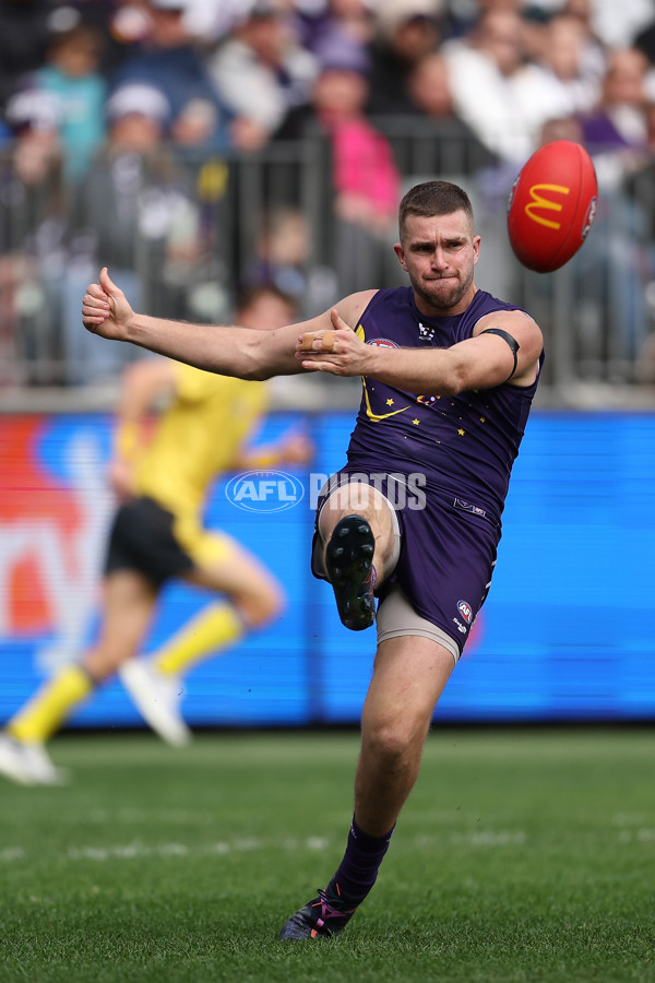 AFL 2024 Round 19 - Fremantle v Melbourne - A-52052737