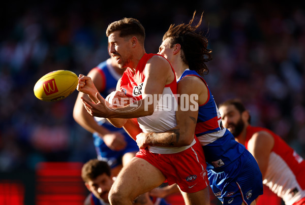 AFL 2024 Round 20 - Sydney v Western Bulldogs - A-52236020