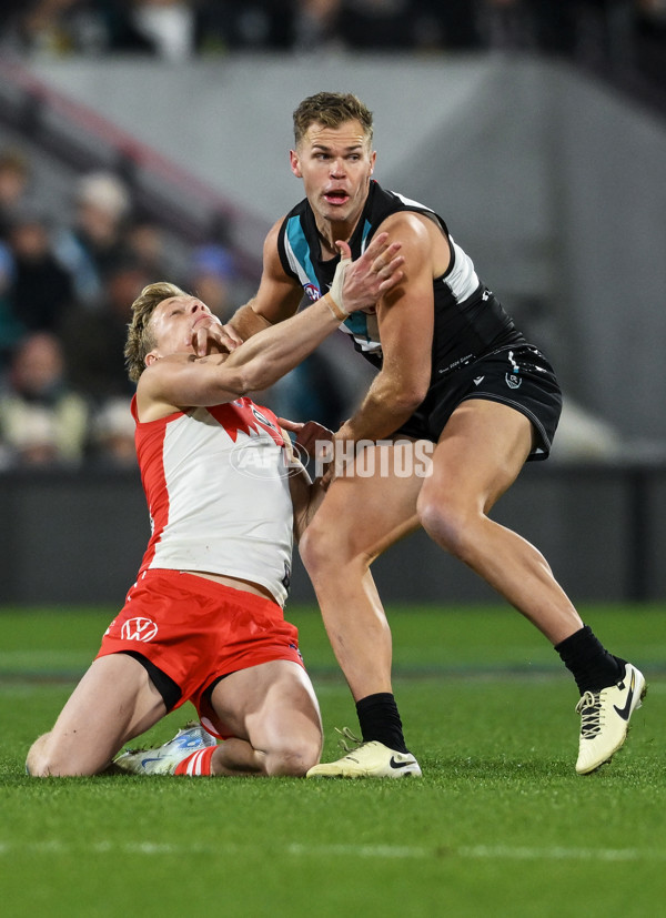 AFL 2024 Round 21 - Port Adelaide v Sydney - A-52498700
