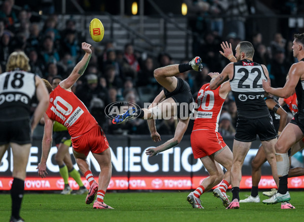 AFL 2024 Round 21 - Port Adelaide v Sydney - A-52500720