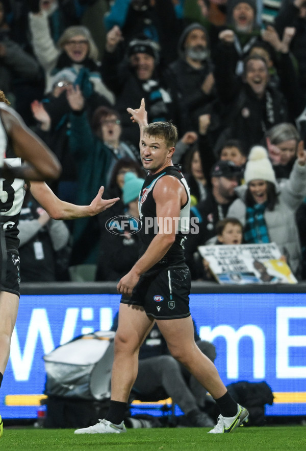 AFL 2024 Round 21 - Port Adelaide v Sydney - A-52514825