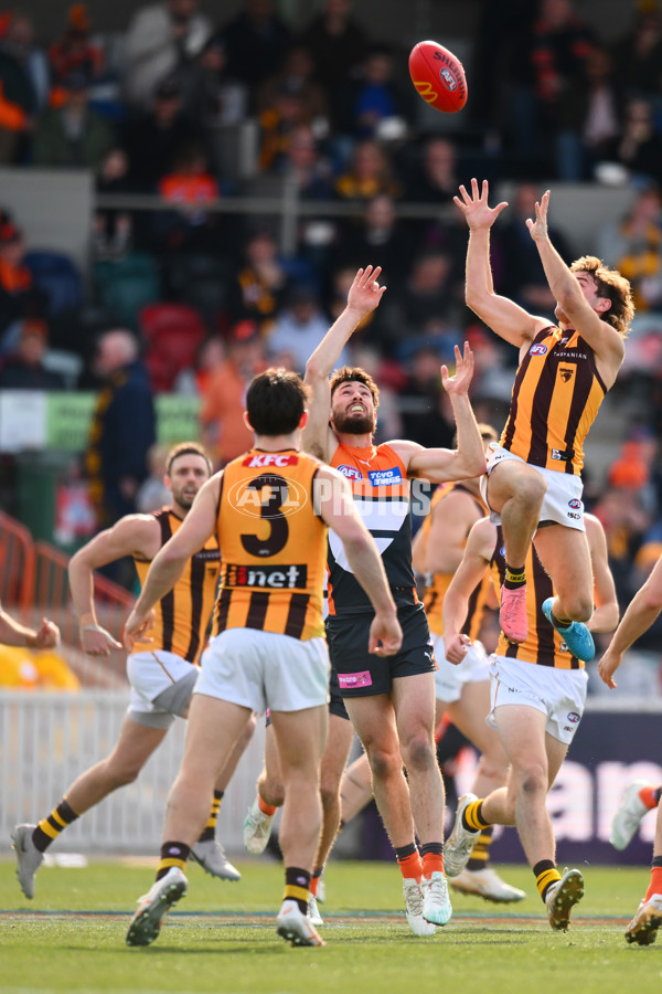 AFL 2024 Round 21 - GWS v Hawthorn - A-52523760