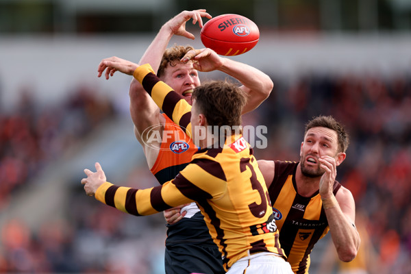 AFL 2024 Round 21 - GWS v Hawthorn - A-52525390