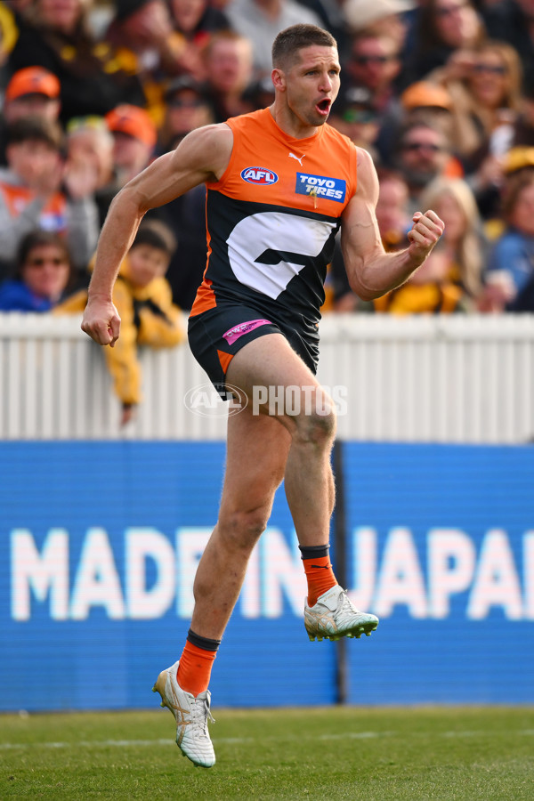 AFL 2024 Round 21 - GWS v Hawthorn - A-52525398