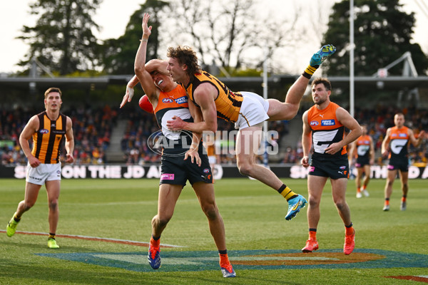 AFL 2024 Round 21 - GWS v Hawthorn - A-52528632